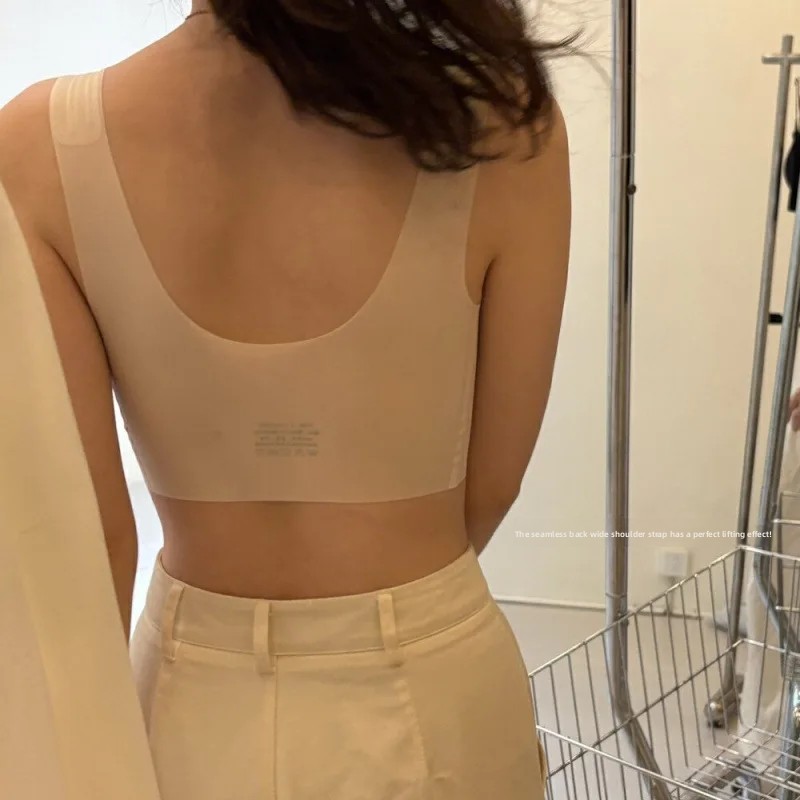 KUCLUT Ice Skin Foundation Liq - đánh giá và giá Bra Top Seamless