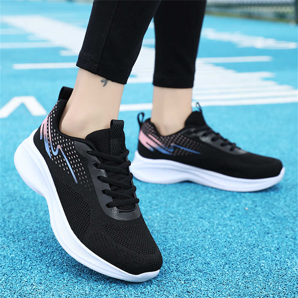 Black Lace Up Sneakers Woman O - đánh giá và giá Women'S Yellow Fashion Sneakers