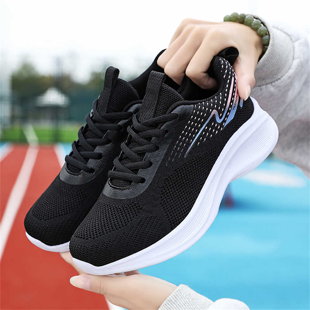 Black Lace Up Sneakers Woman O - đánh giá và giá Women'S Yellow Fashion Sneakers